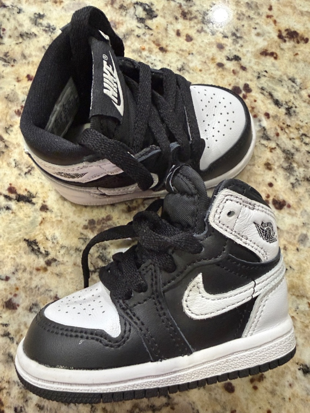 Nike Jordan one OG reverse pandas baby/toddler size 4C